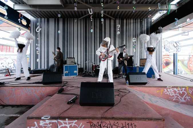  Bumble B Boy at Beton T by Rogier Boogaard